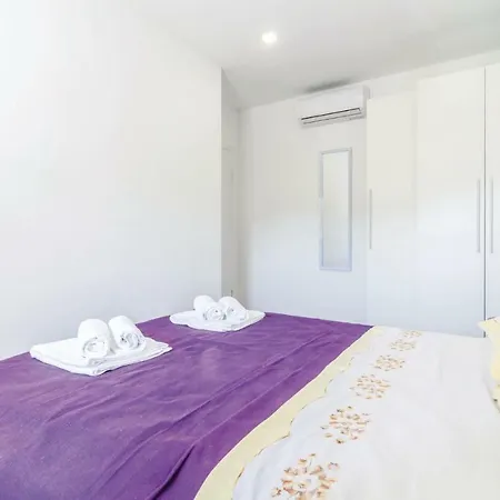 Three-bedroom Holiday In Casa vacanze